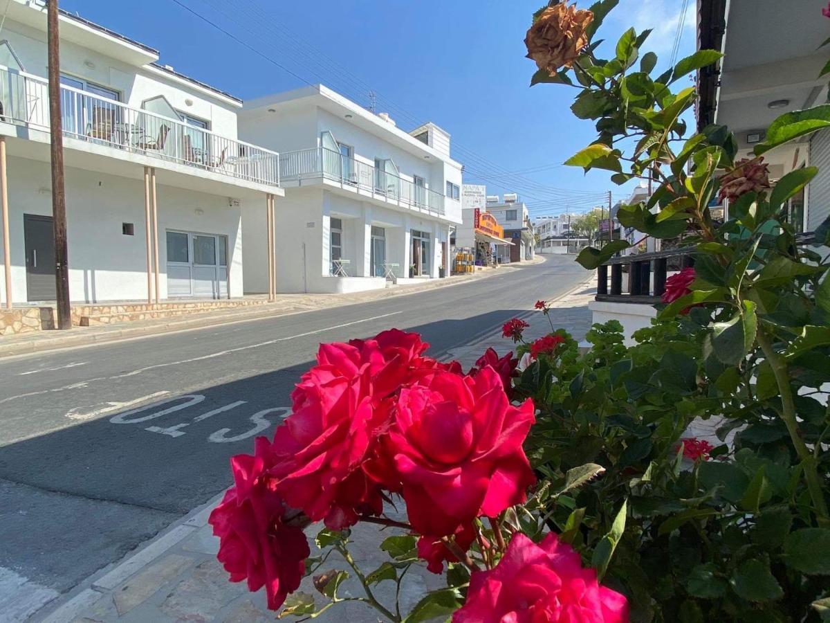 Ellenapa Apts & Studios Ayia Napa Exterior foto